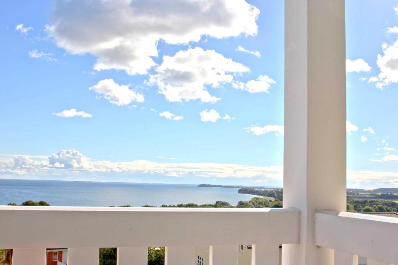 Mit Meerblick Und Balkon, Gratis Nutzung Vom Ahoi Erlebnisbad Und Sauna In Sellin - Meeresblick Fewo 24 Goehren  Luaran gambar