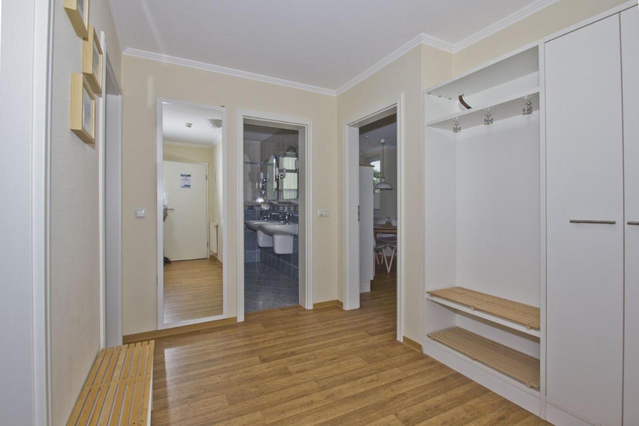 Mit Meerblick Und Balkon, Gratis Nutzung Vom Ahoi Erlebnisbad Und Sauna In Sellin - Meeresblick Fewo 24 Goehren  Luaran gambar